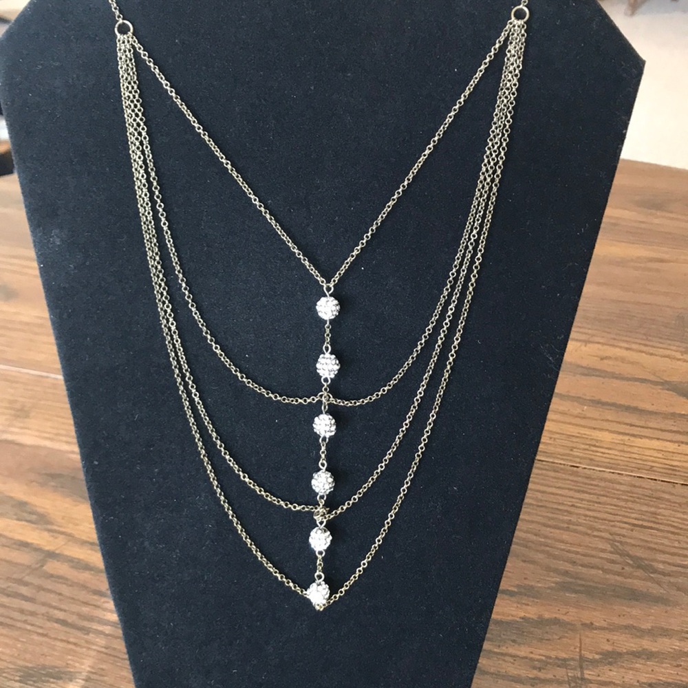 EVEREVE Statement Necklace ⭐️🌟✨